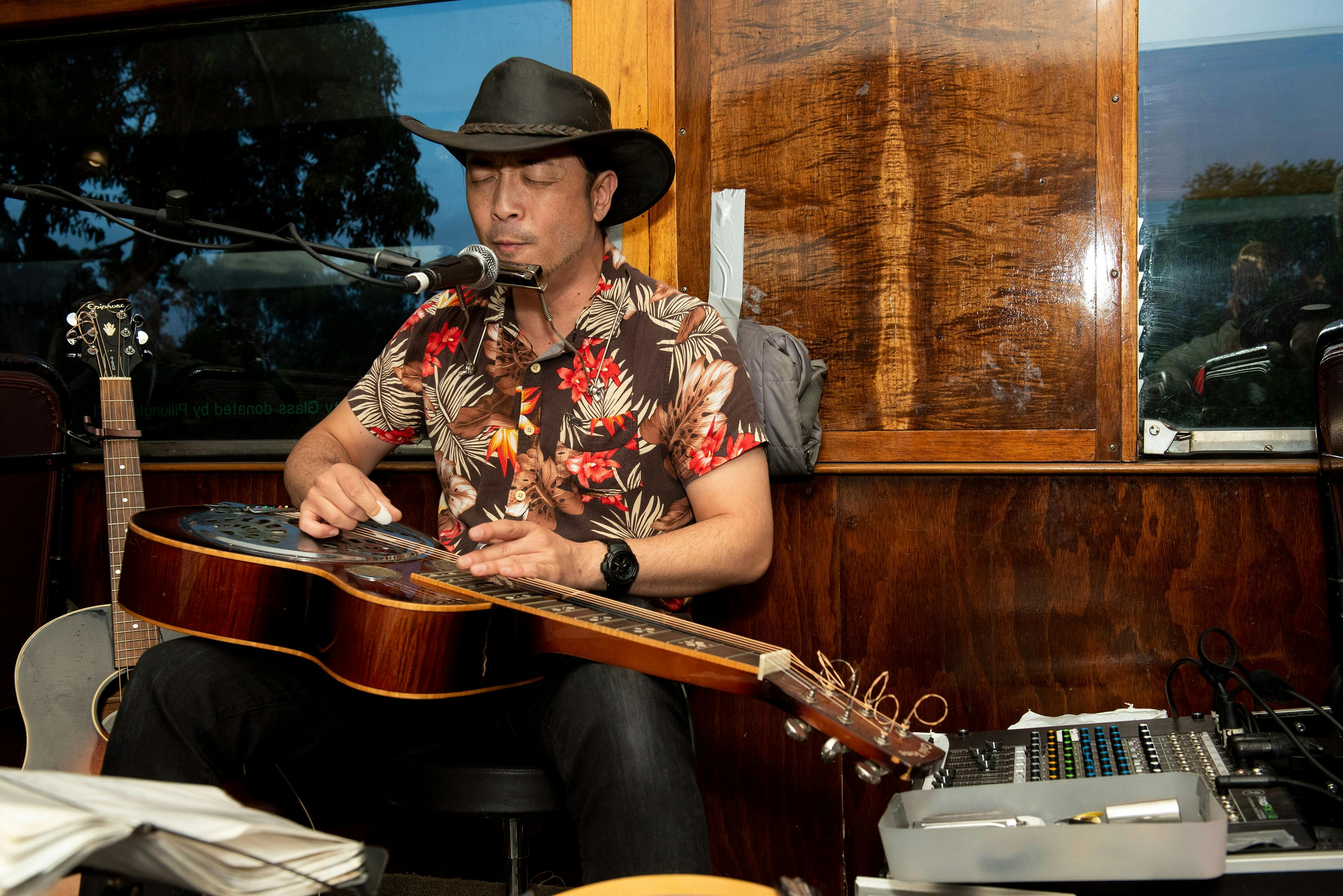 Showcasing Australia's best Blues & Roots artists