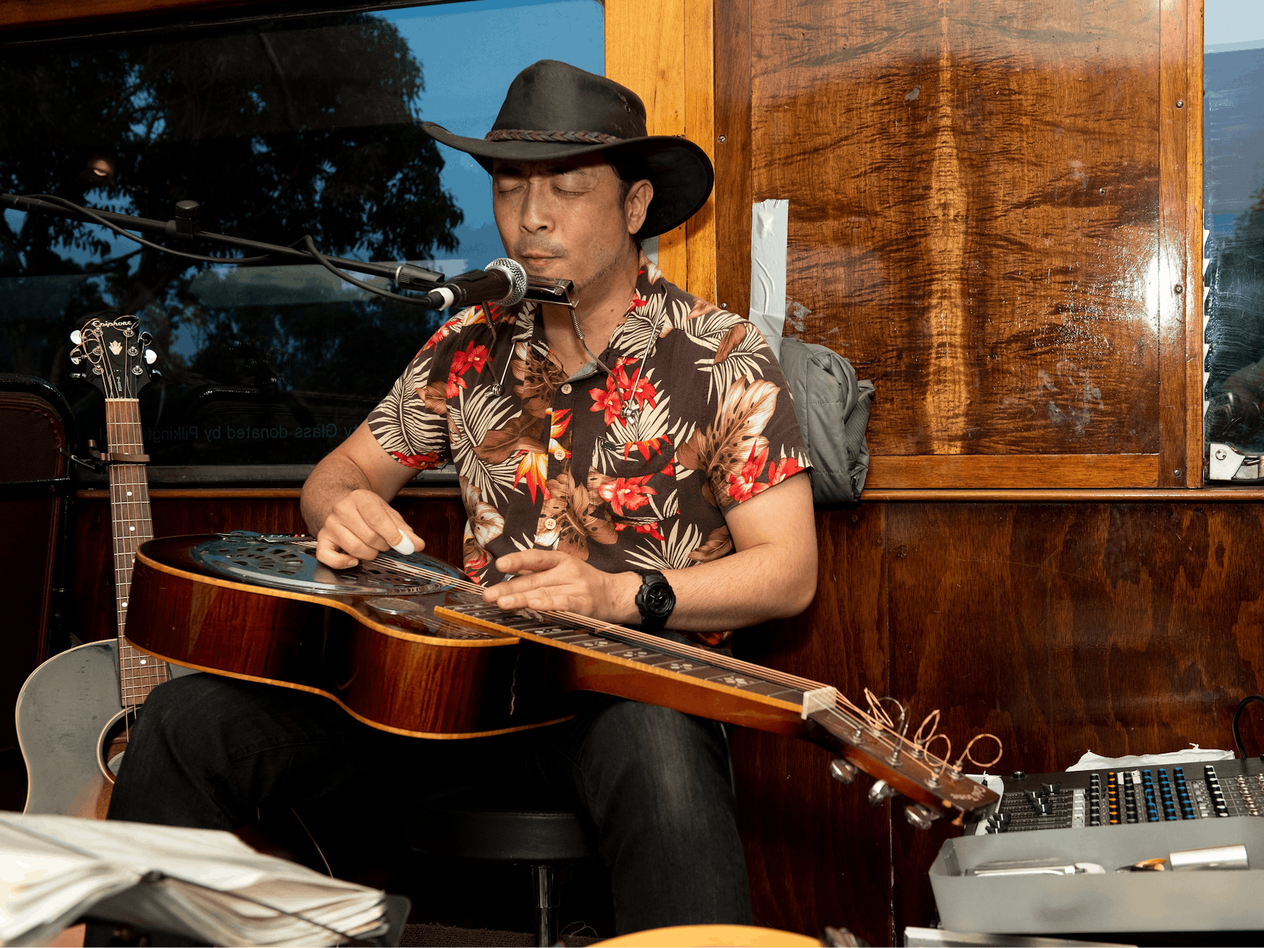 Showcasing Australia's best Blues & Roots artists