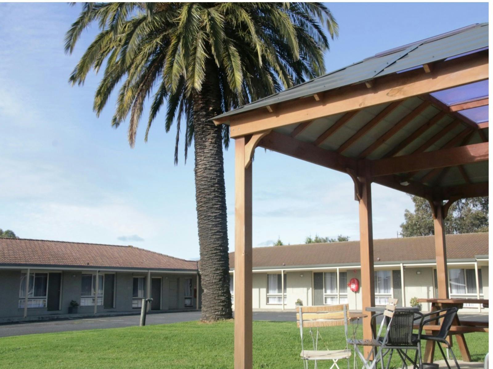 BBQ area Motel Units
