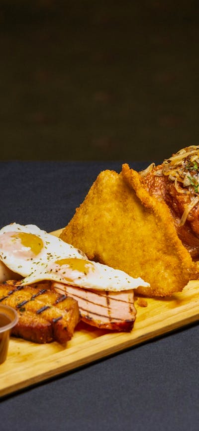 Leberkase, wursts, egg, schnitzel, pork knuckle, red cabbage, sauerkraut and mash