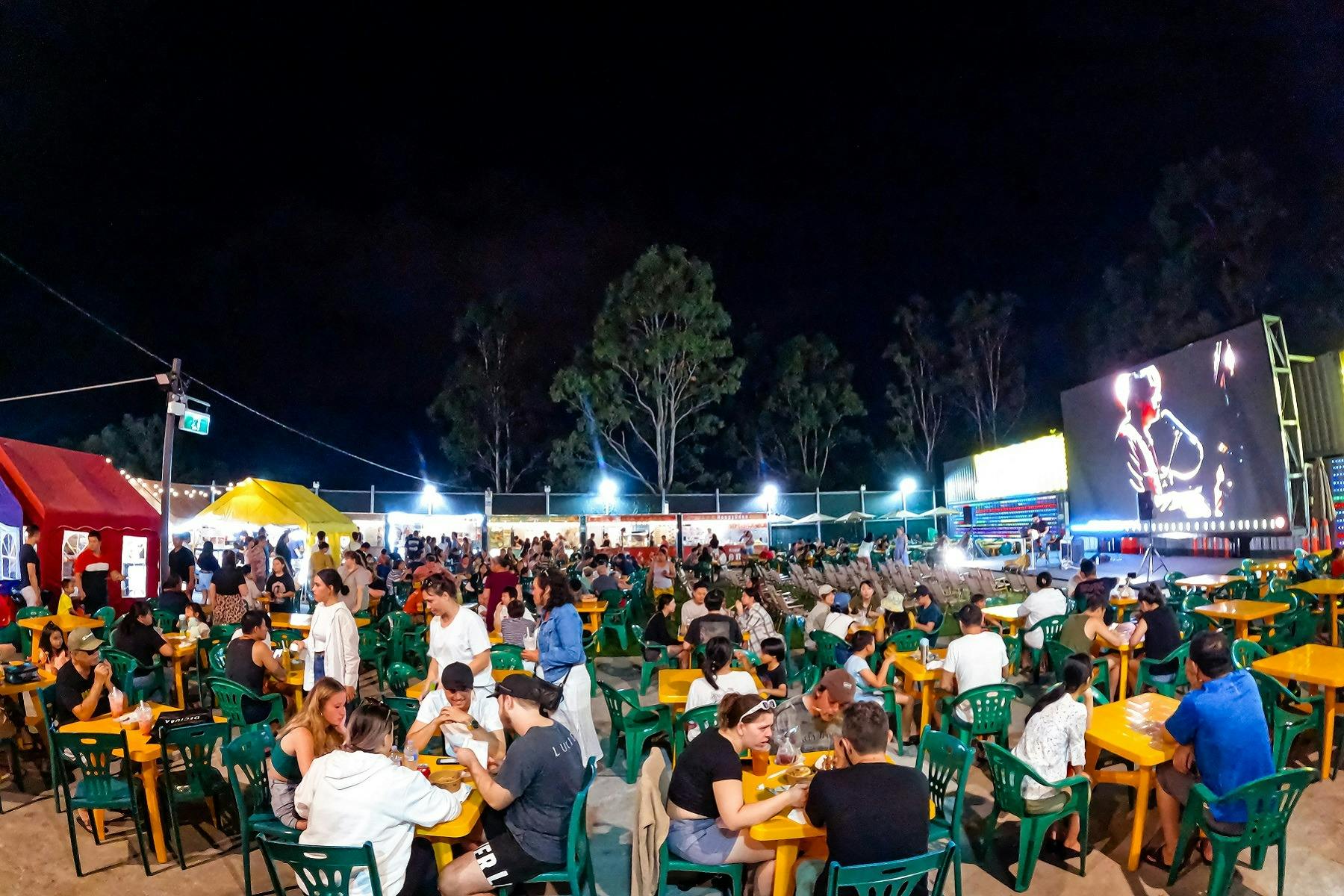 Alien Night Market