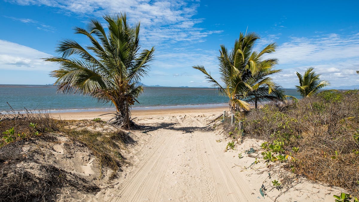 Entry onto Wunjunga Beach