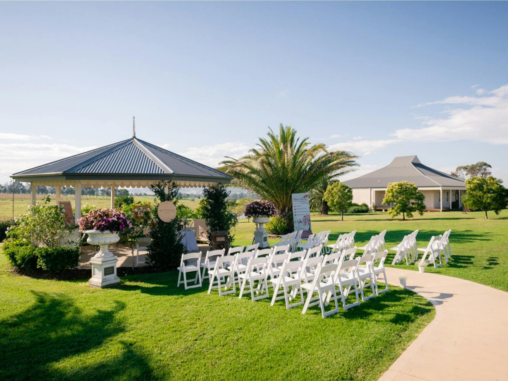 Calvin Estate NSW Holidays & Things to Do, Attractions