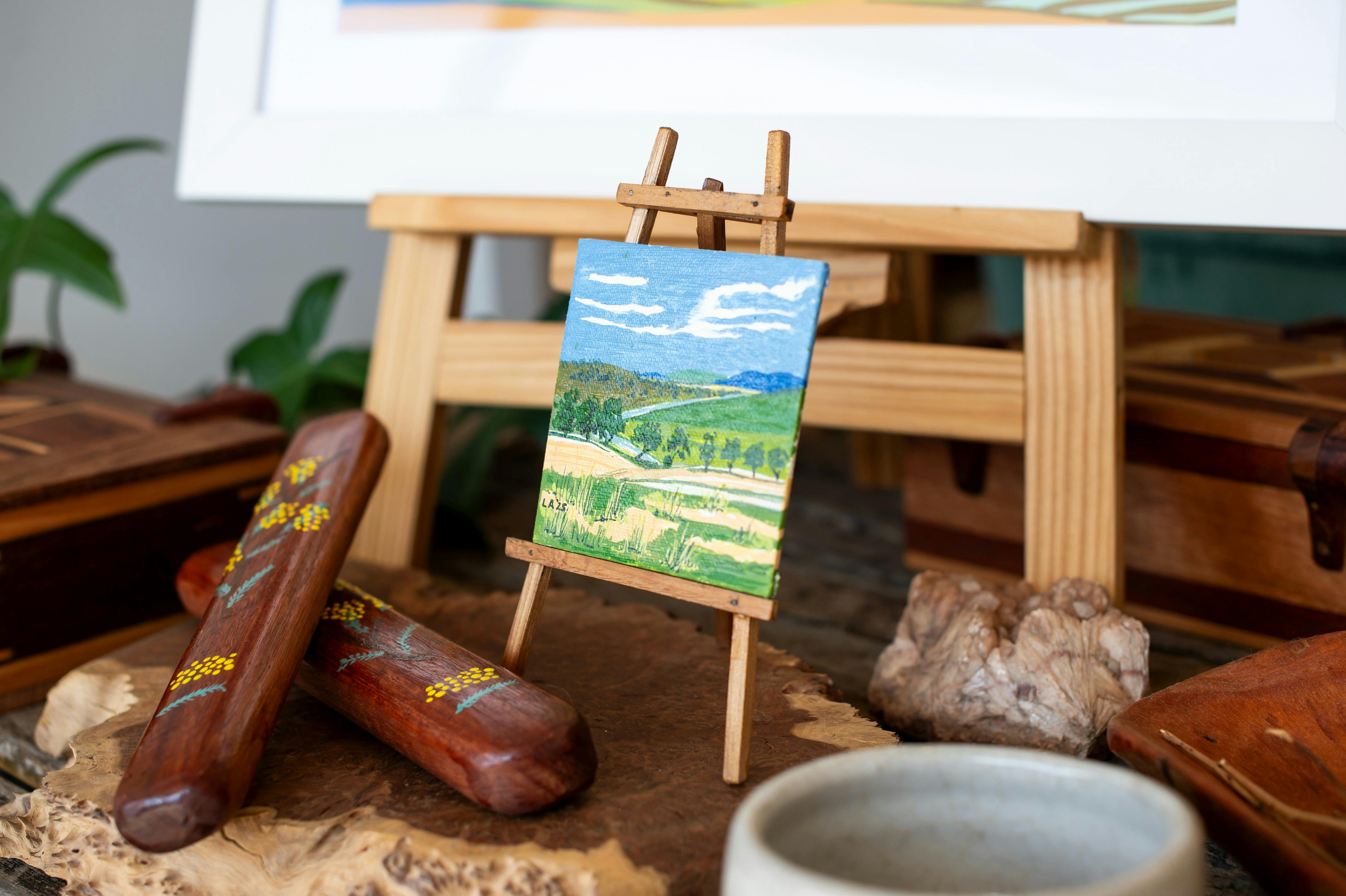 쿠타문드라 지역 주민들의 독특한 예술 작품