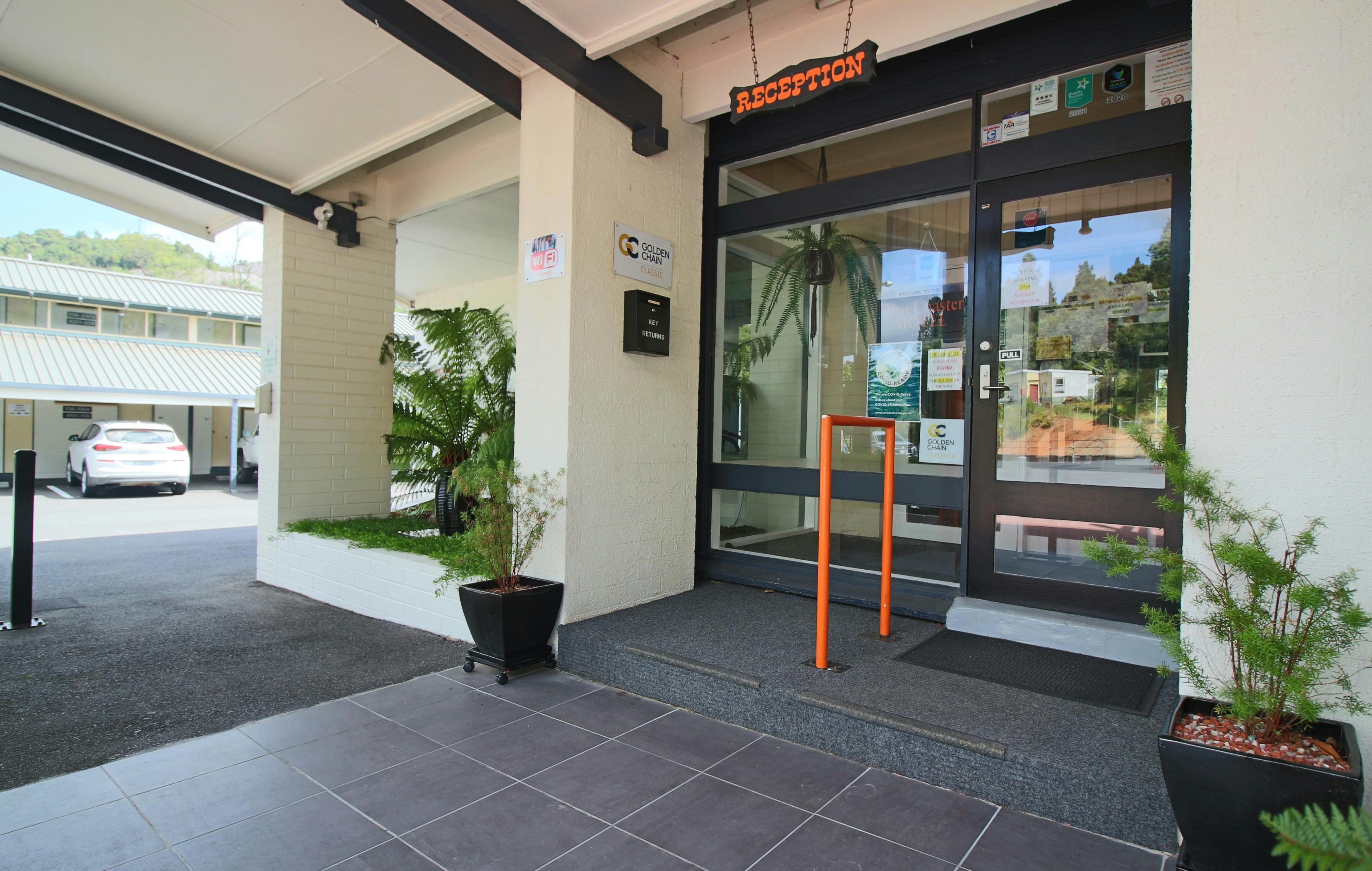 West Coaster Motel