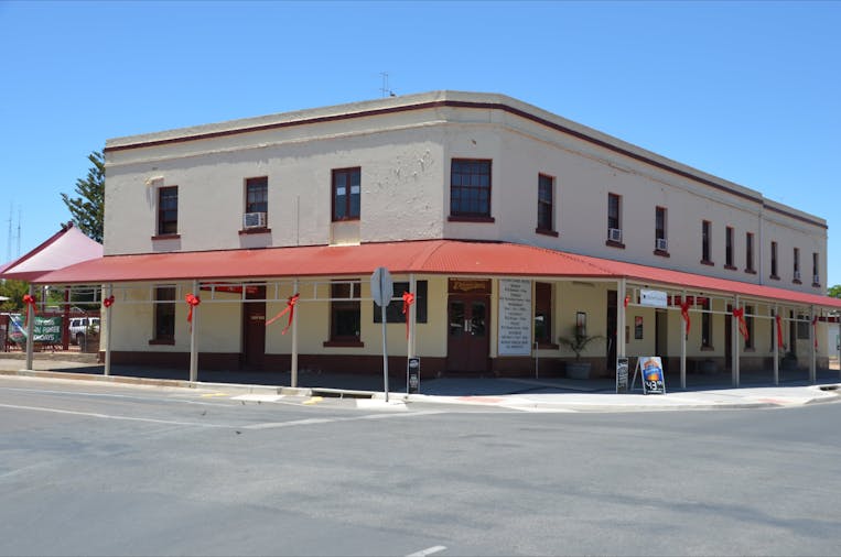 Copper Coast Hotel