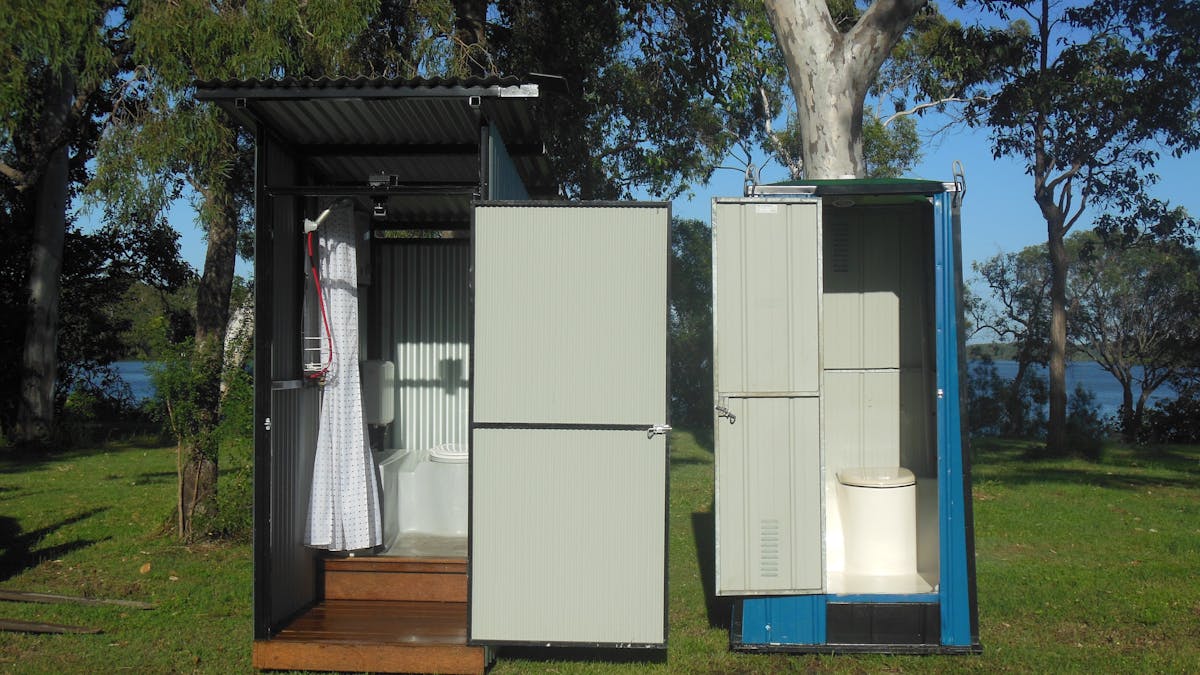 Portable toilet and ensuites for hire