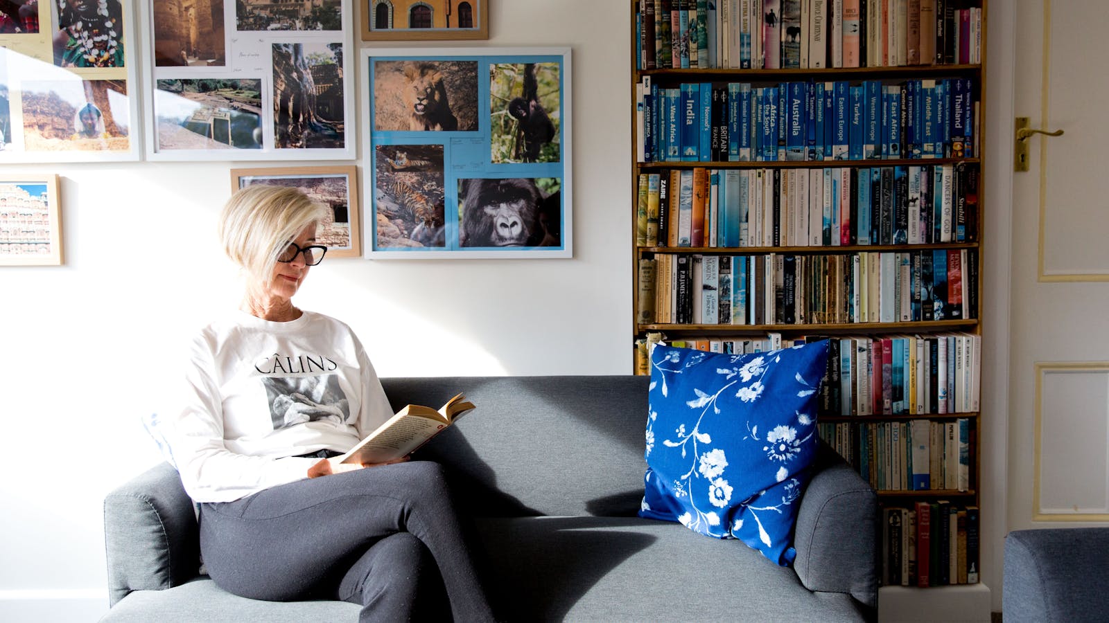 Enjoy relaxing in our guest lounge with a choice of books to borrow