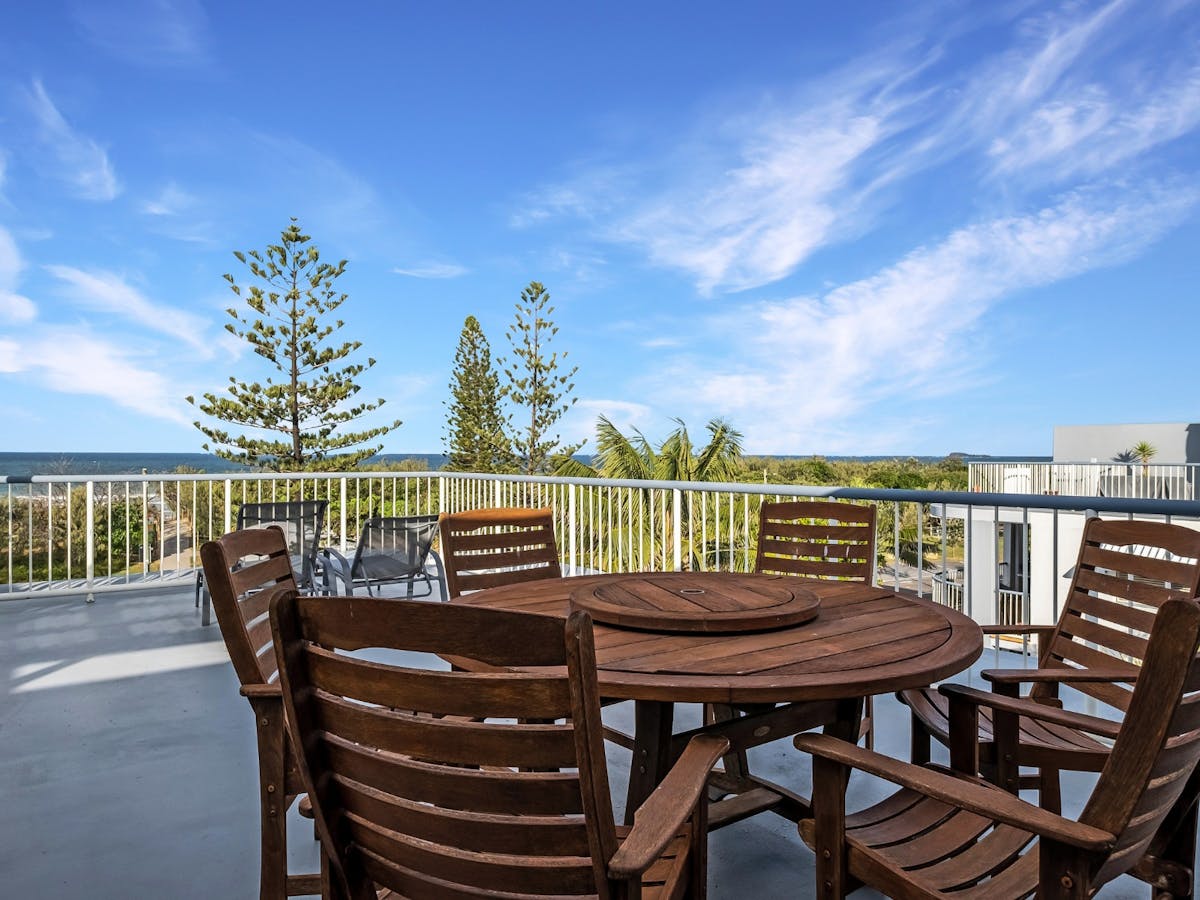 Rooftop dining with private spa and BBQ