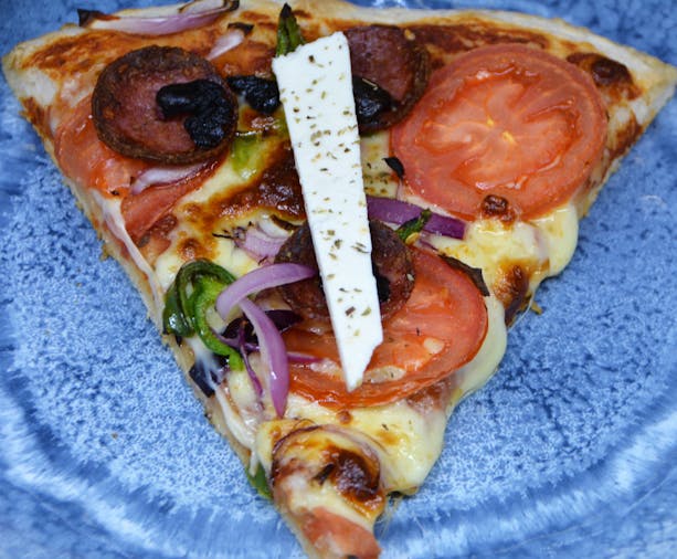 Get Sliced Pizza and Bar