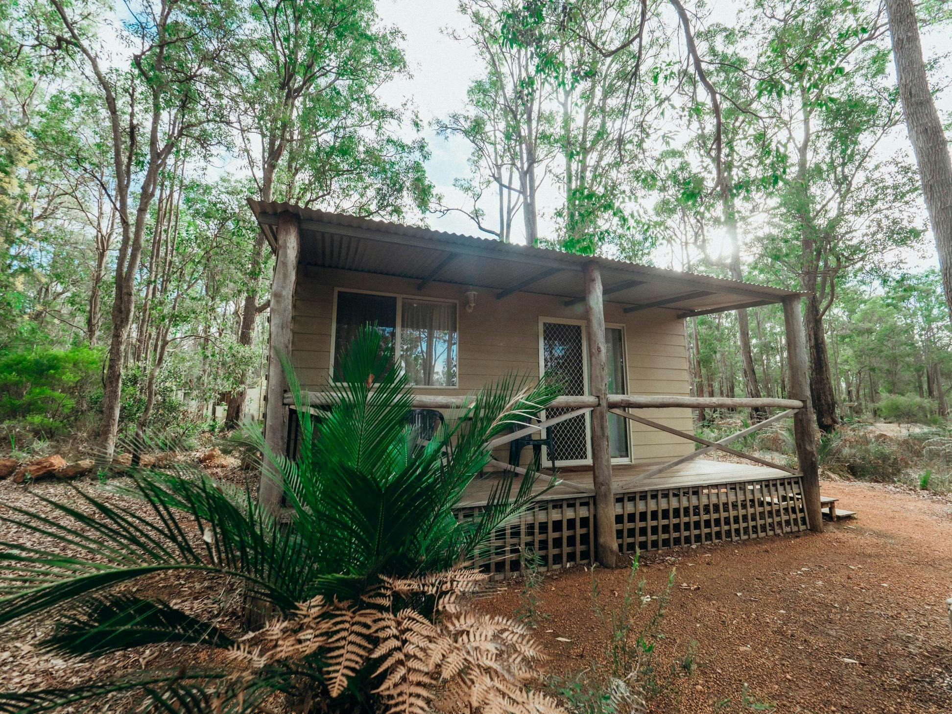 Dwellingup Chalets and Caravan Park