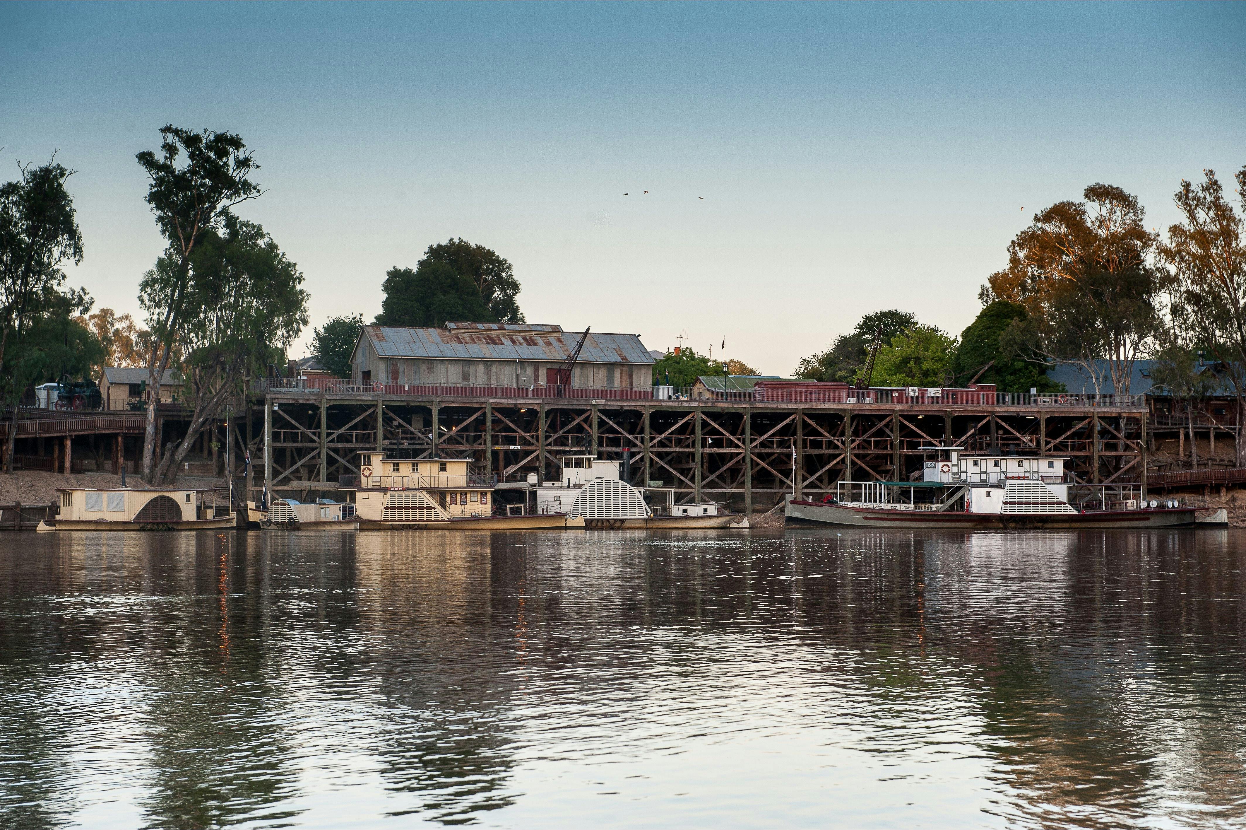 Port Of Echuca Discovery Centre Nsw Holidays And Accommodation Things