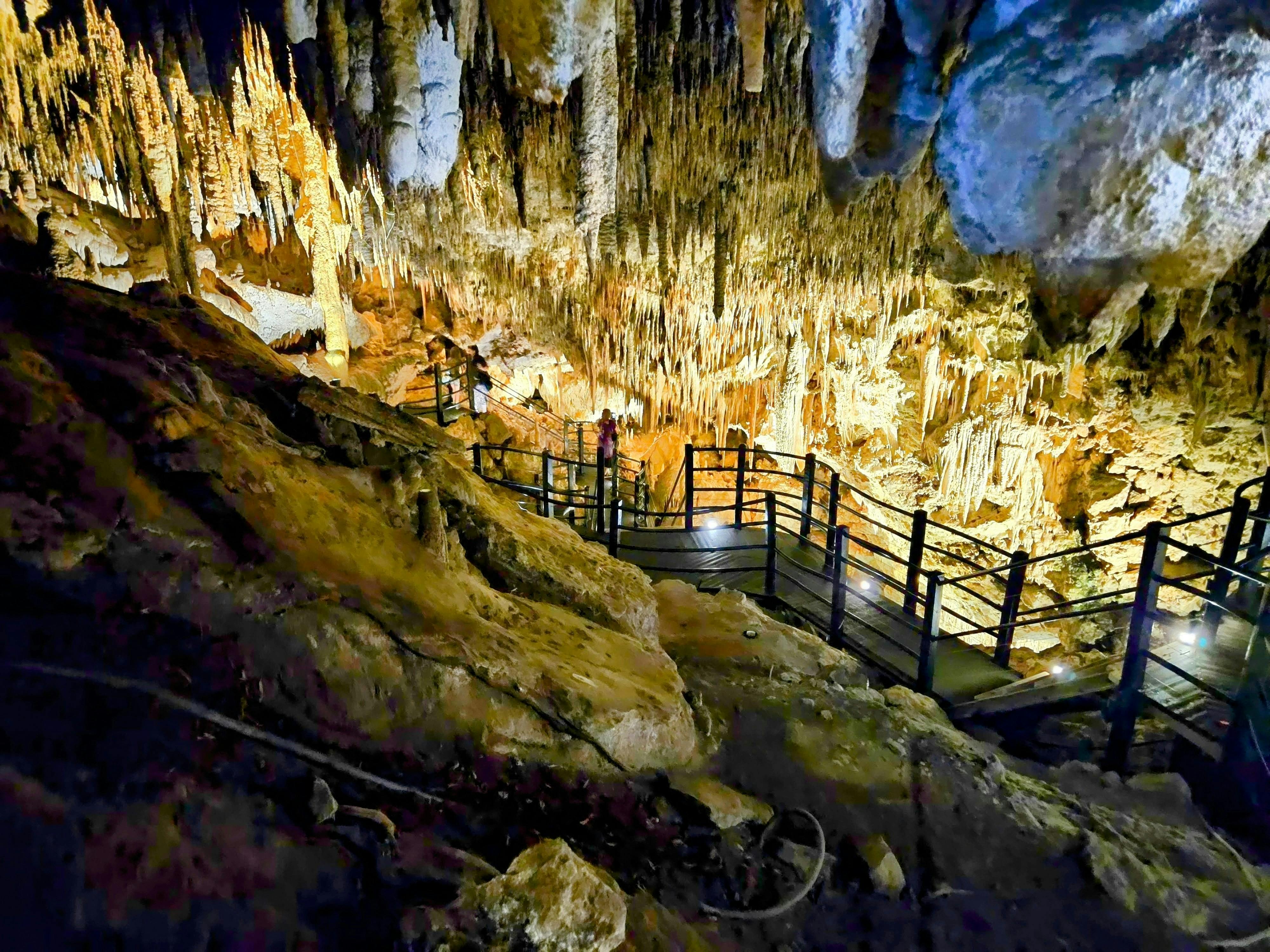Ngilgi Cave