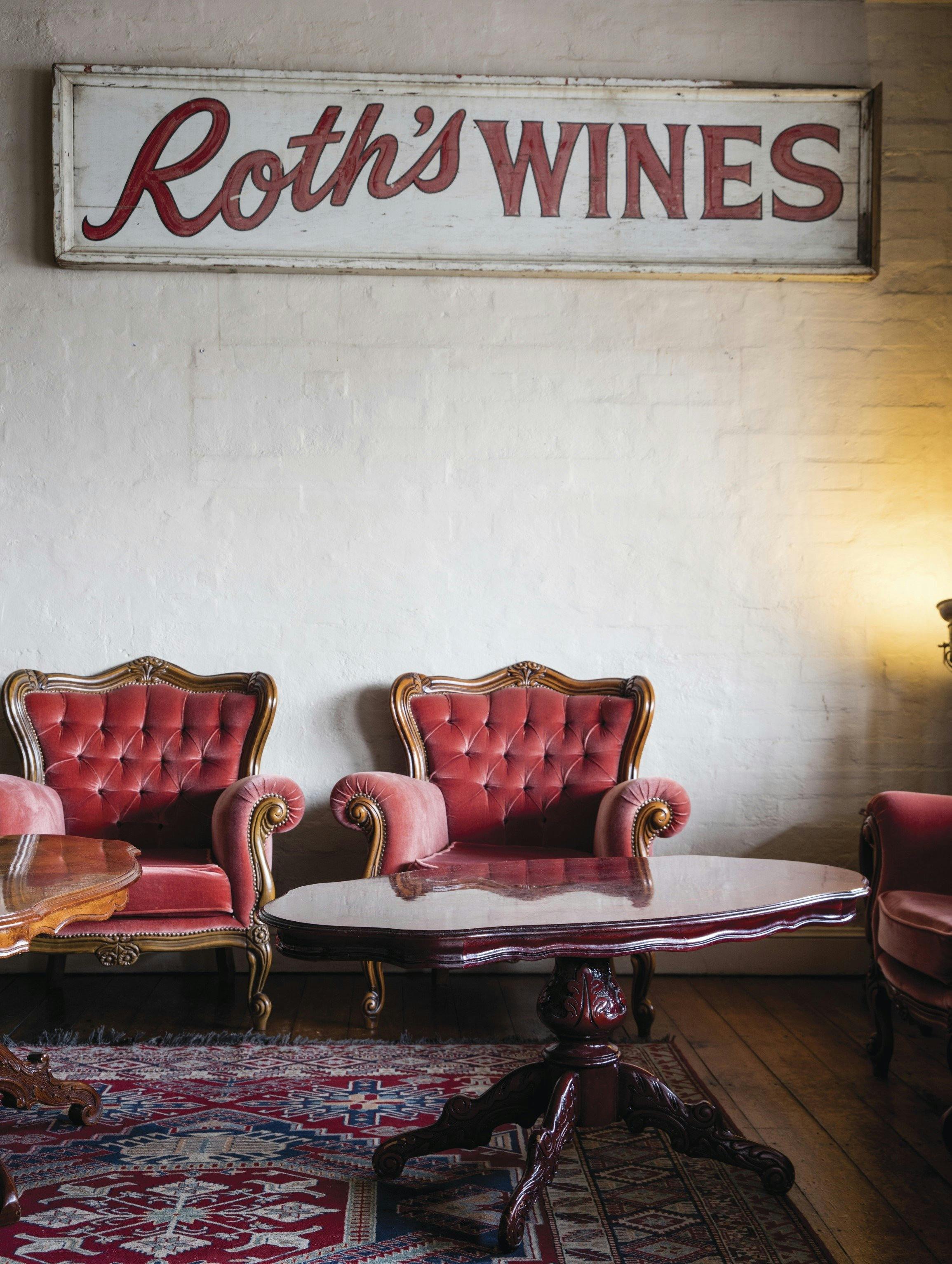 Roths Wine Bar Nsw Holidays And Accommodation Things To Do 