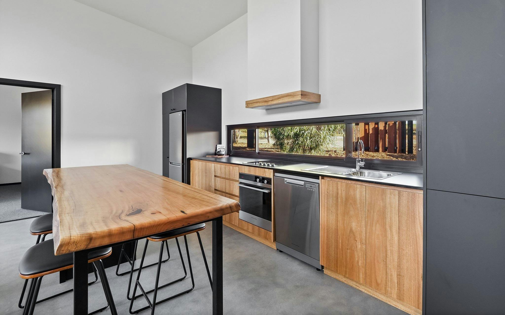 Self contained kitchen