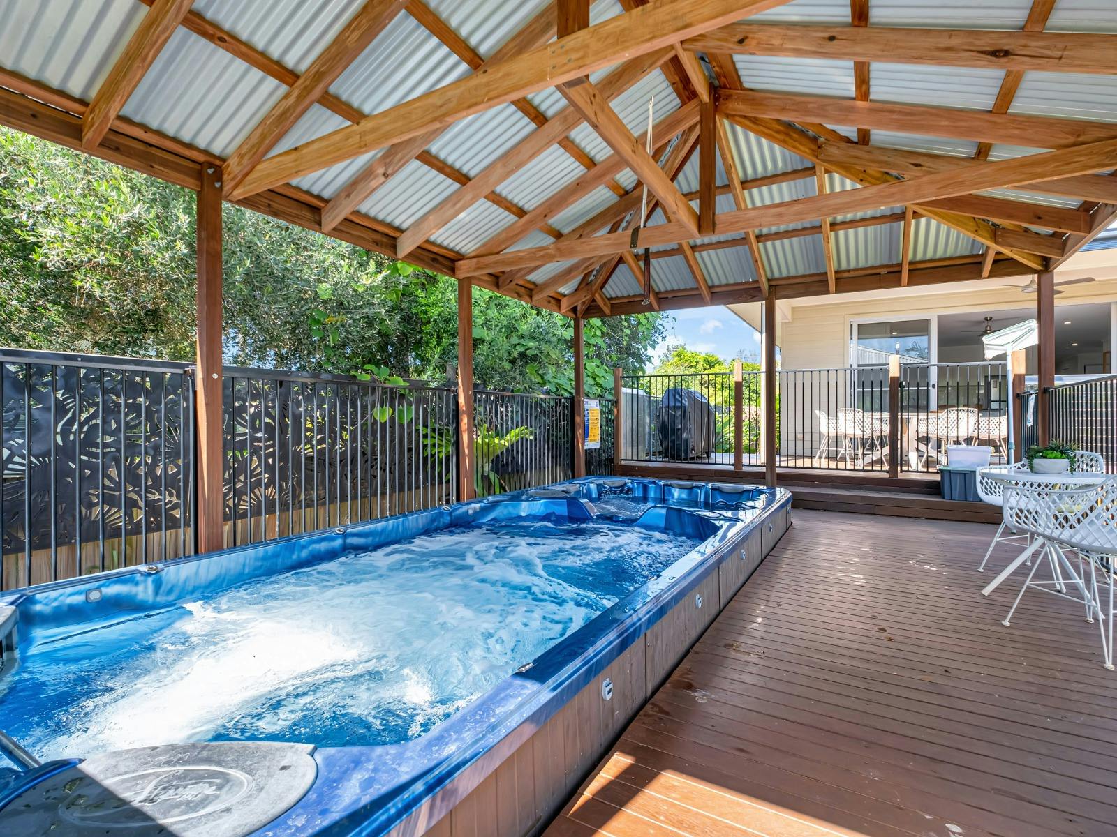 Private spa and swim-spa Private spa and swim-spa