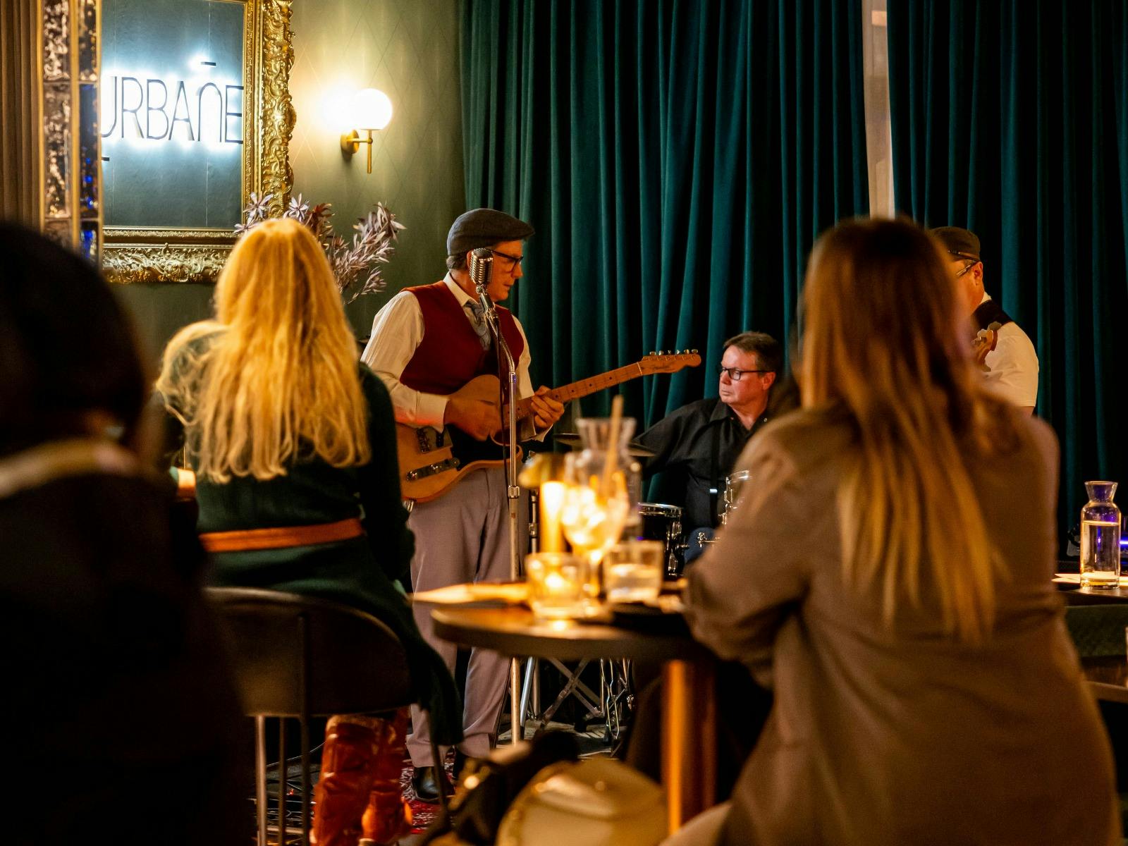 Richard Steele Trio playing at Bar Urbane