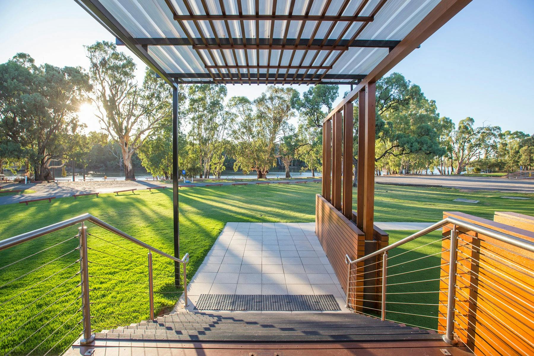 Euston Club Resort Station46 Riverfront Entrance