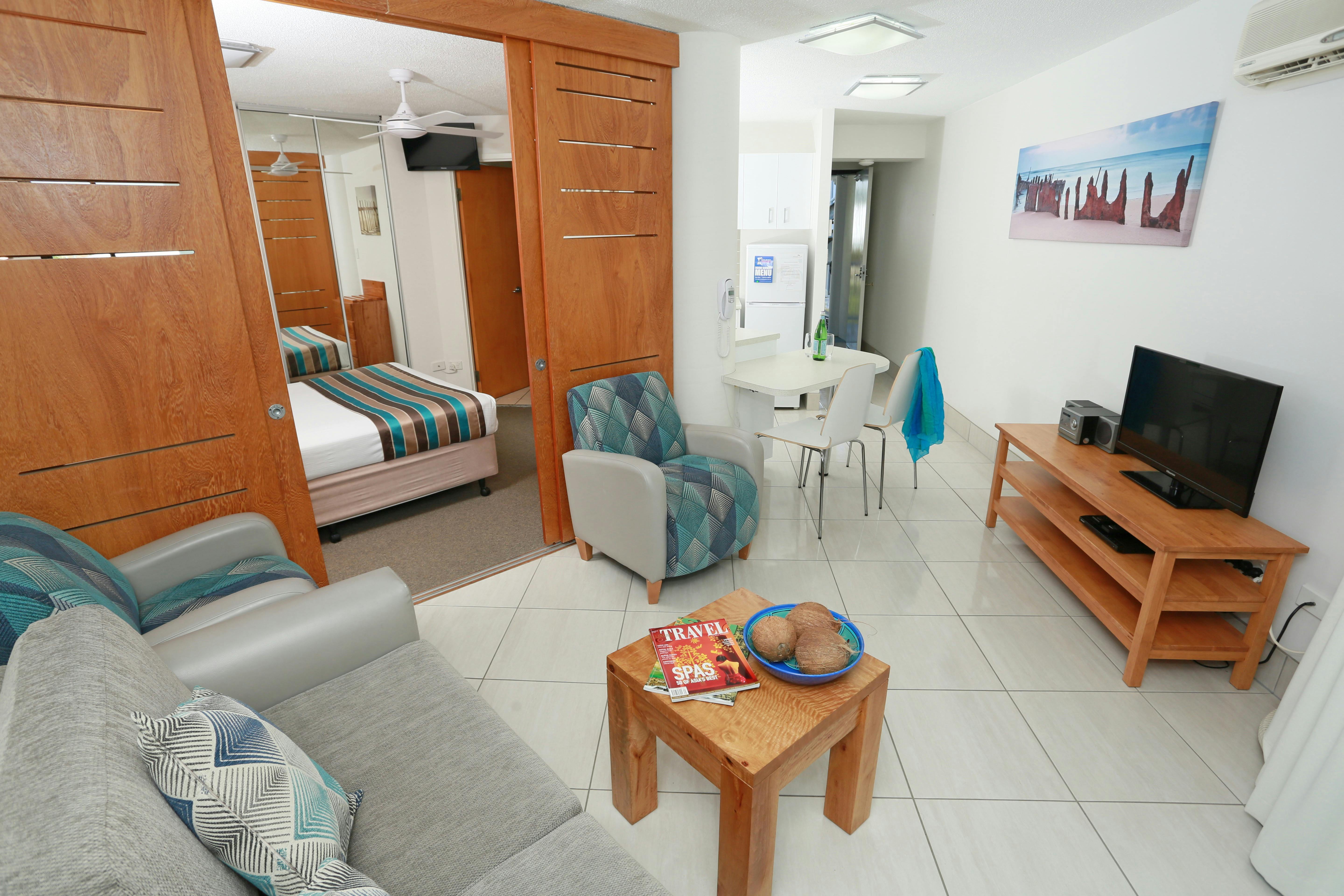 Small Family Unit (Queen bed & Kids bunk beds)