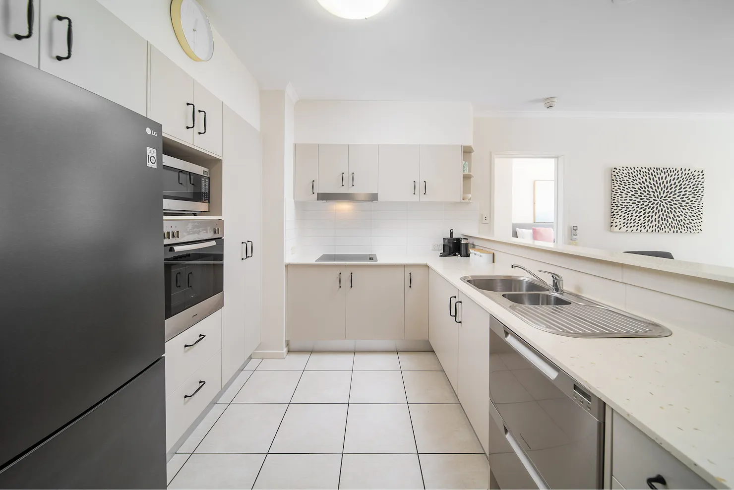 3 Bedroom Apartment kitchen