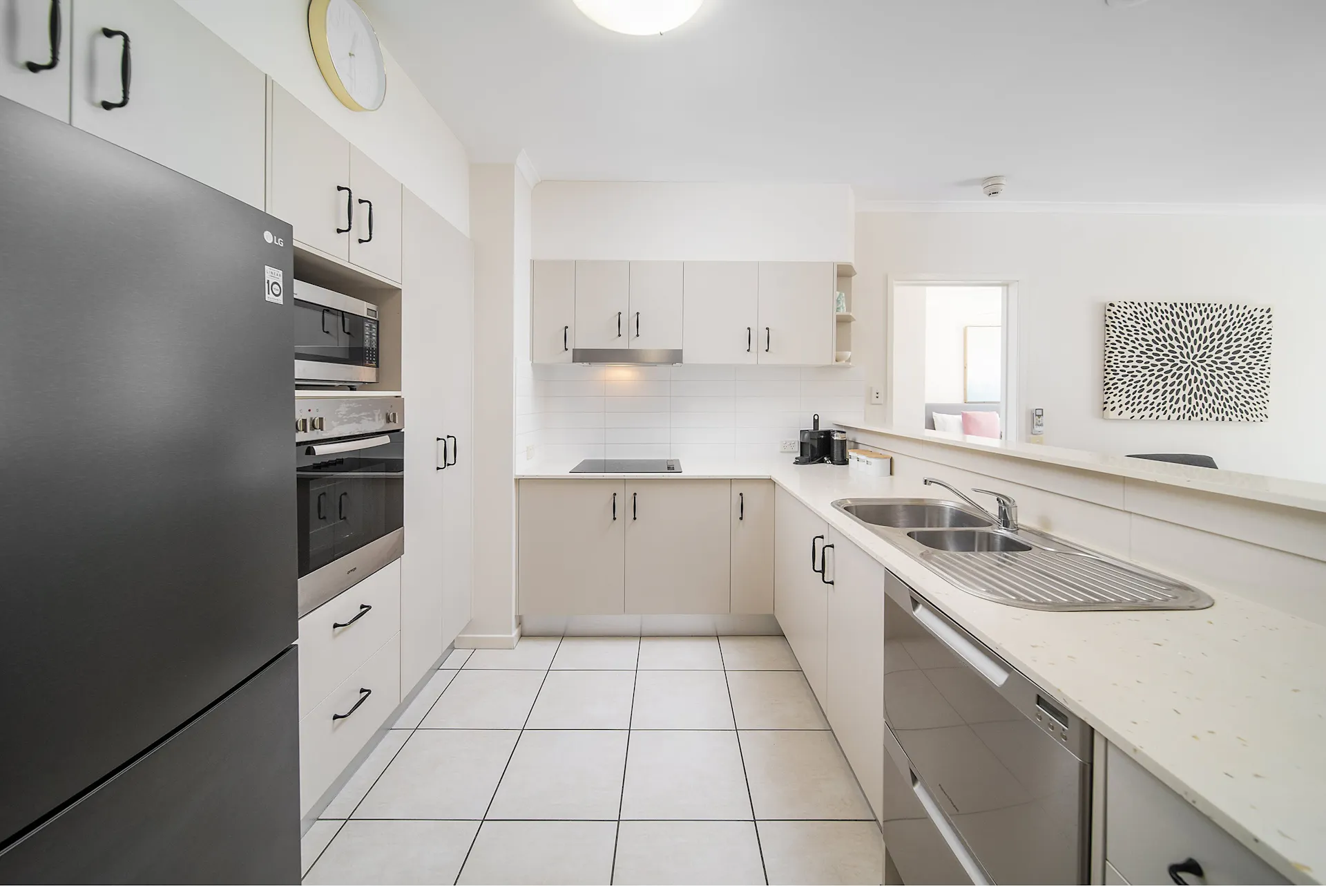 3 Bedroom Apartment kitchen