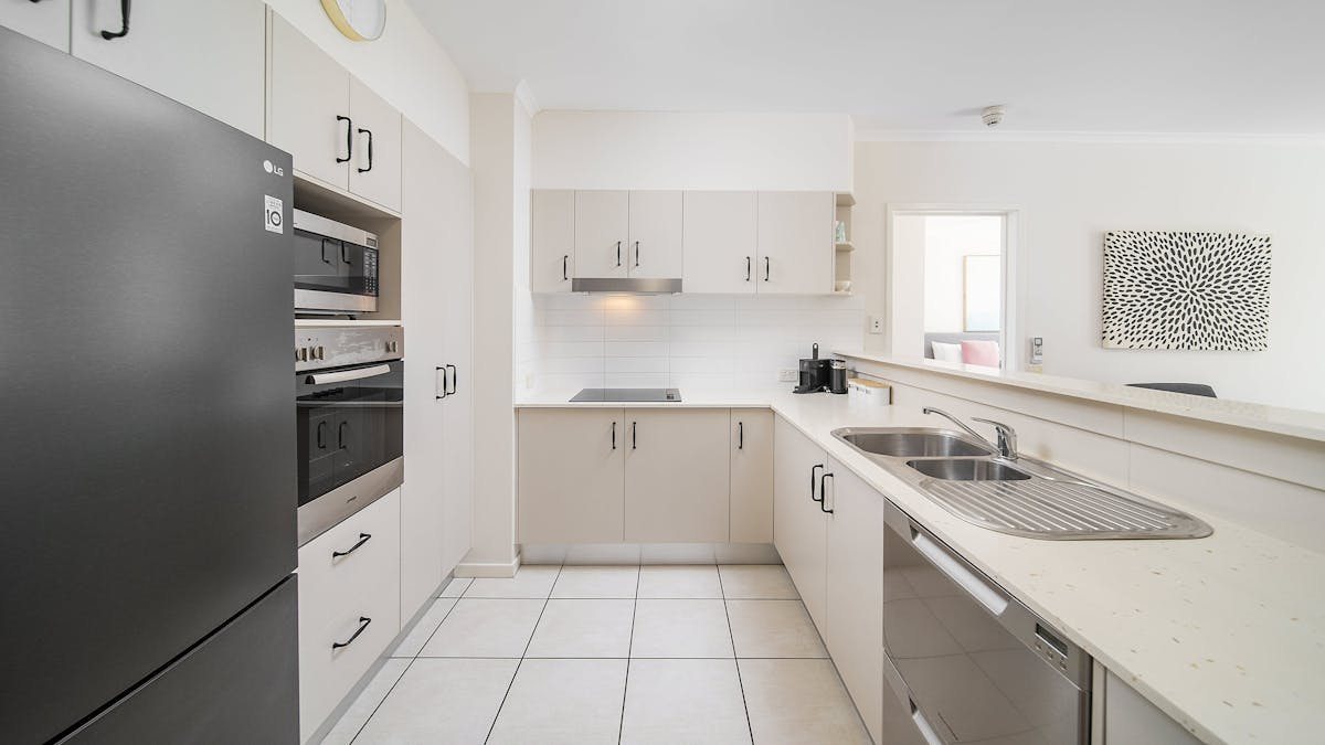 3 Bedroom Apartment kitchen