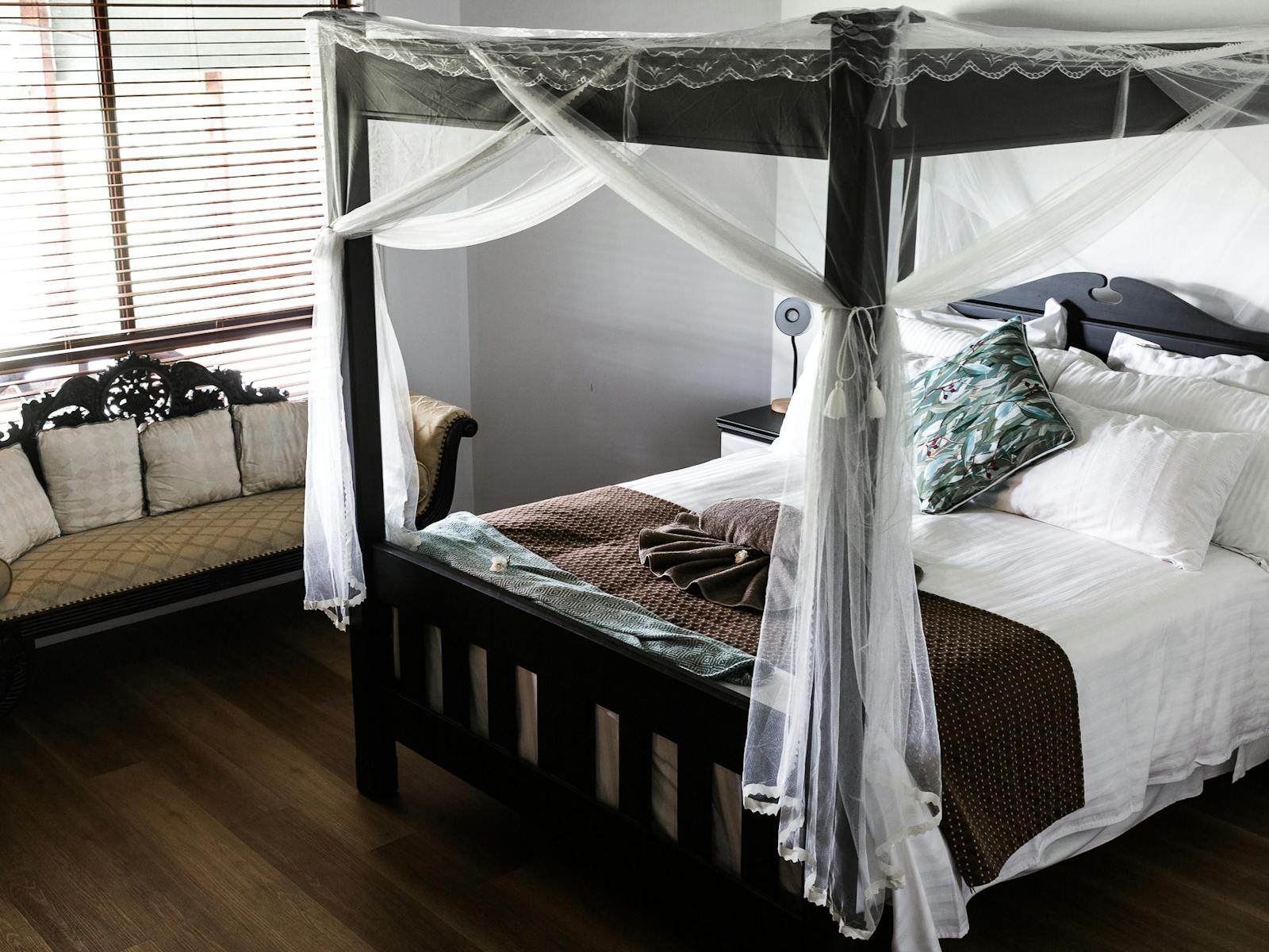 Superior King Spa Suite Bearded Dragon Hotel Tamborine Superior King Spa Suite Bearded Dragon Hotel Tamborine