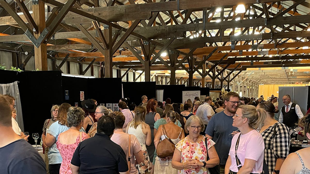 Lots of attendees at the beautiful Goods Shed, for Your Local Wedding Guide Toowoomba Expo.