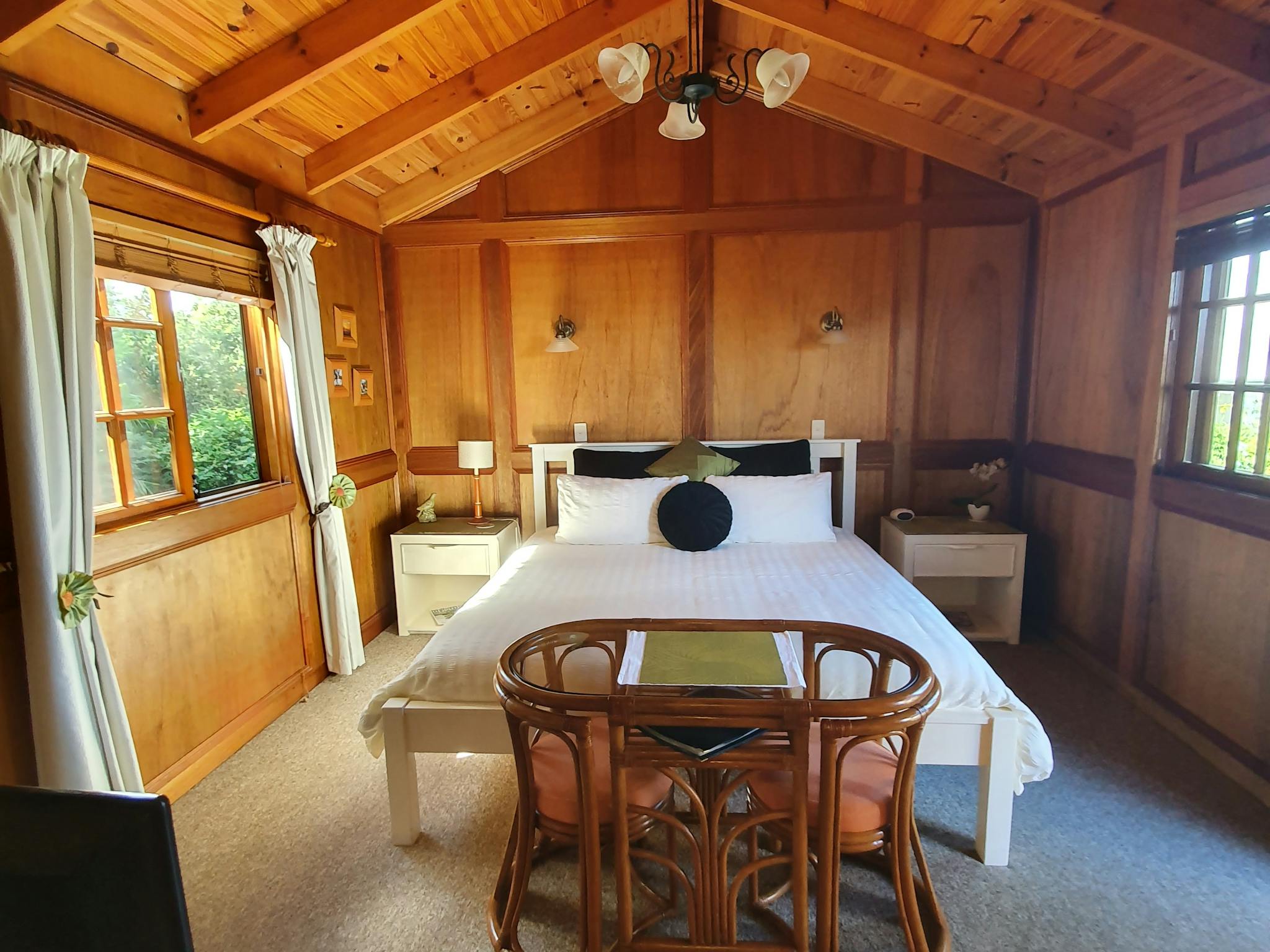 Lorikeet Cabin Lorikeet Cabin