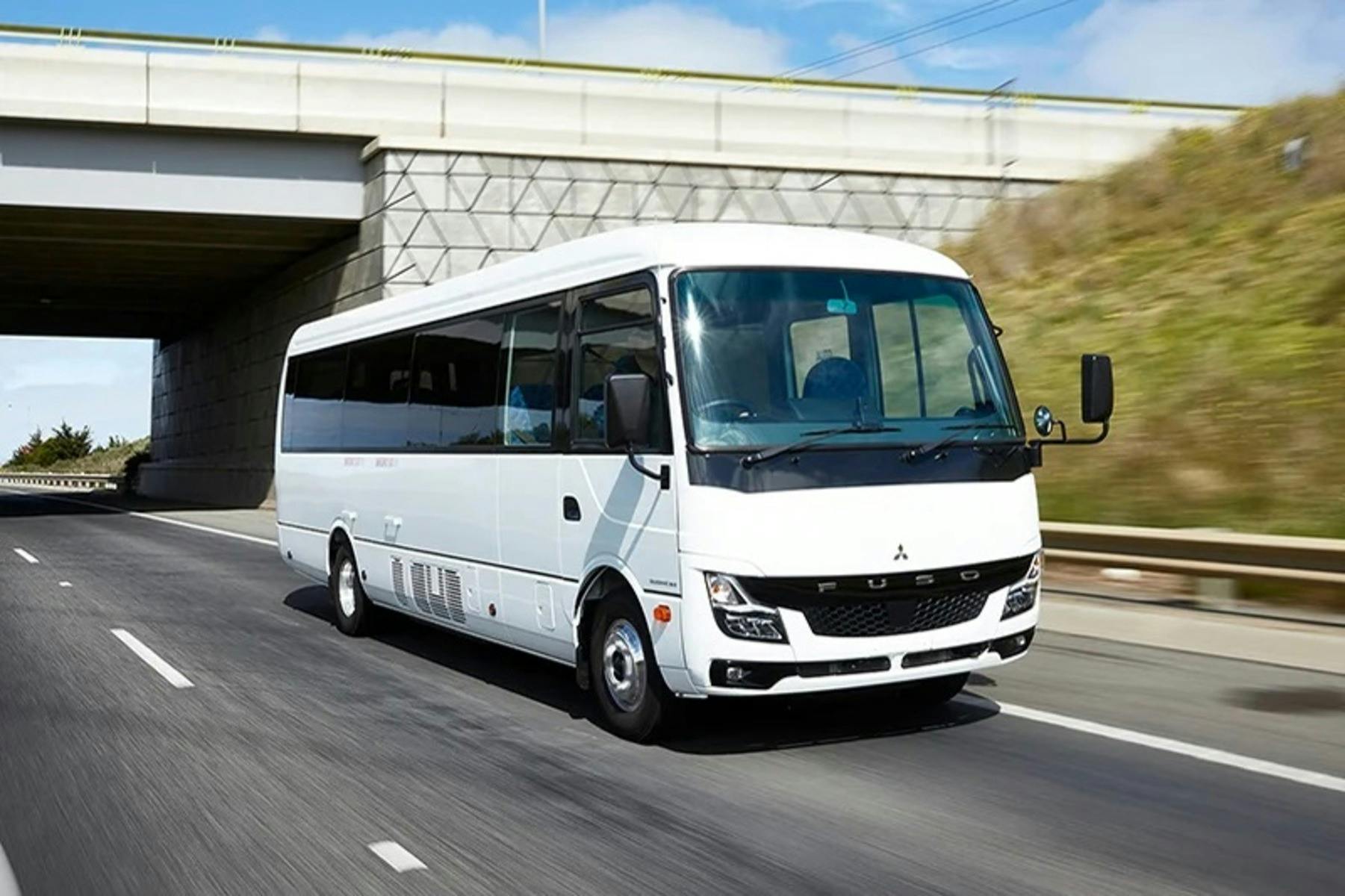 Mitsubishi Rosa exterior 24-seater
