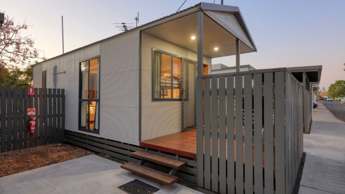 Cabin external view of Emerald Tourist Park