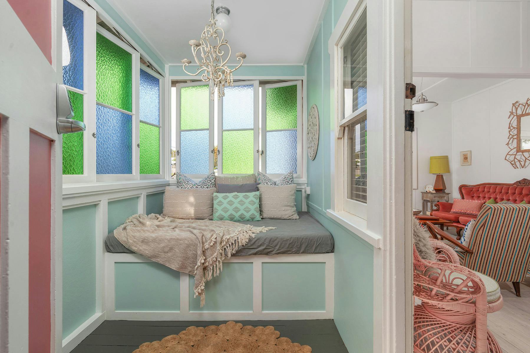 DayBed, relax in comfort or sleeping for a young child