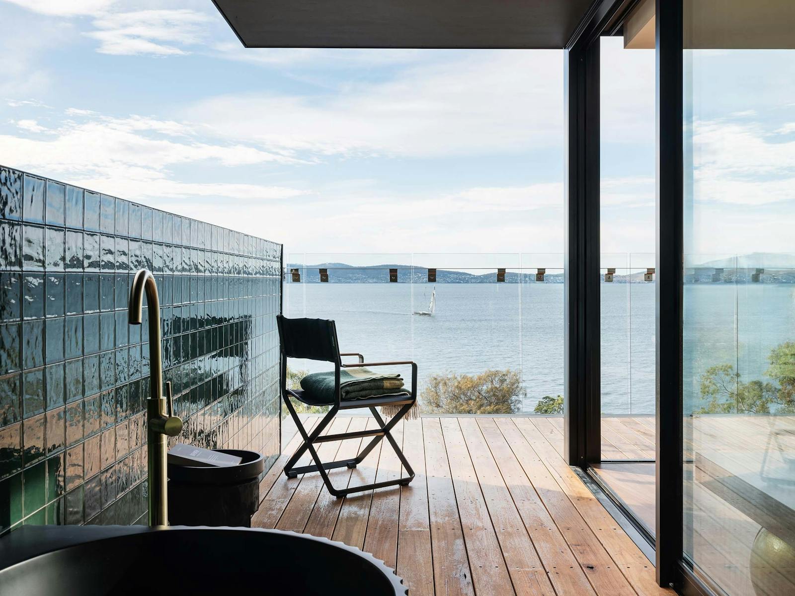 Deck bath