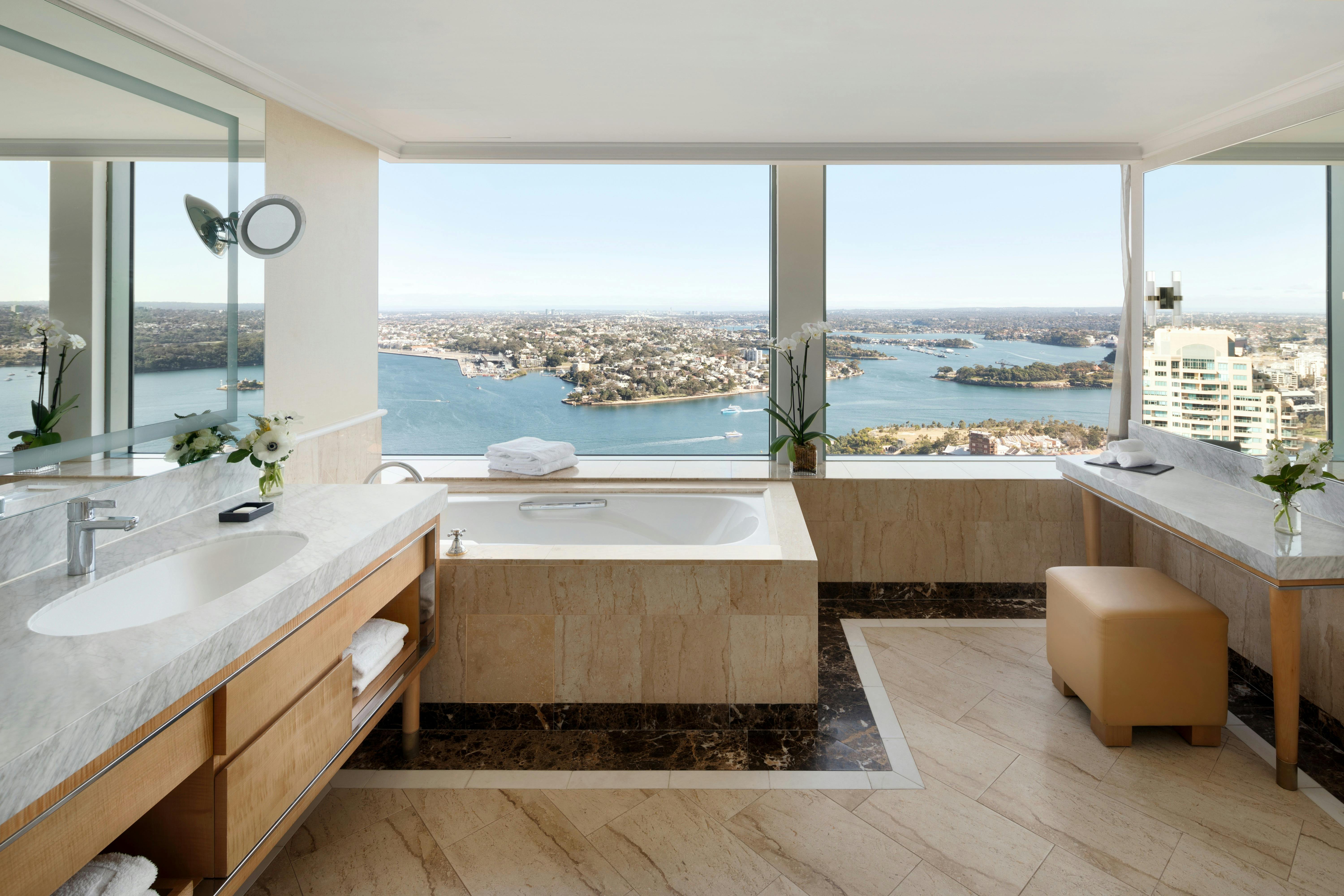 Horizon Sydney Harbour Suite