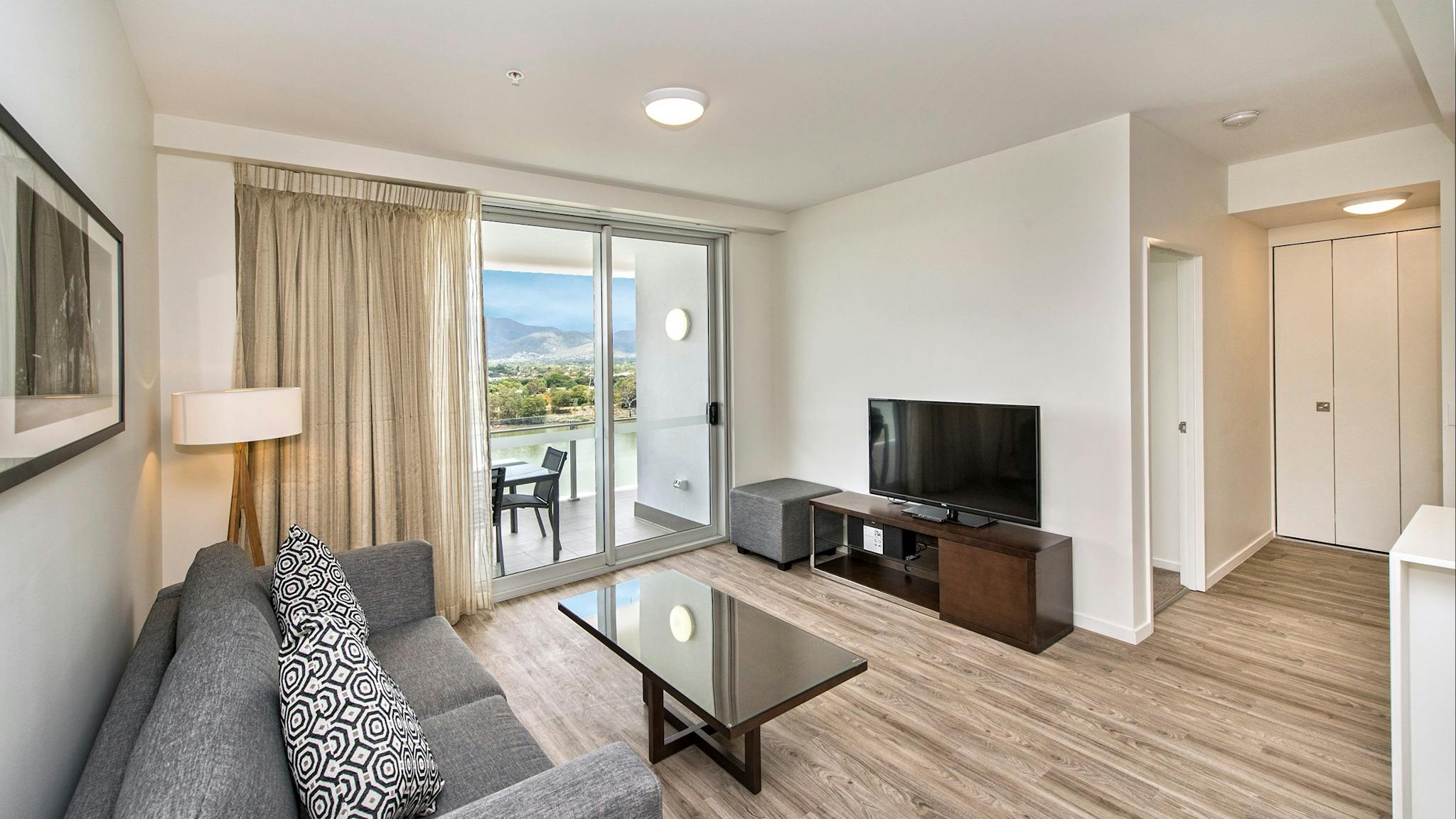 Two Bedroom Apartment River Two Bedroom Apartment River