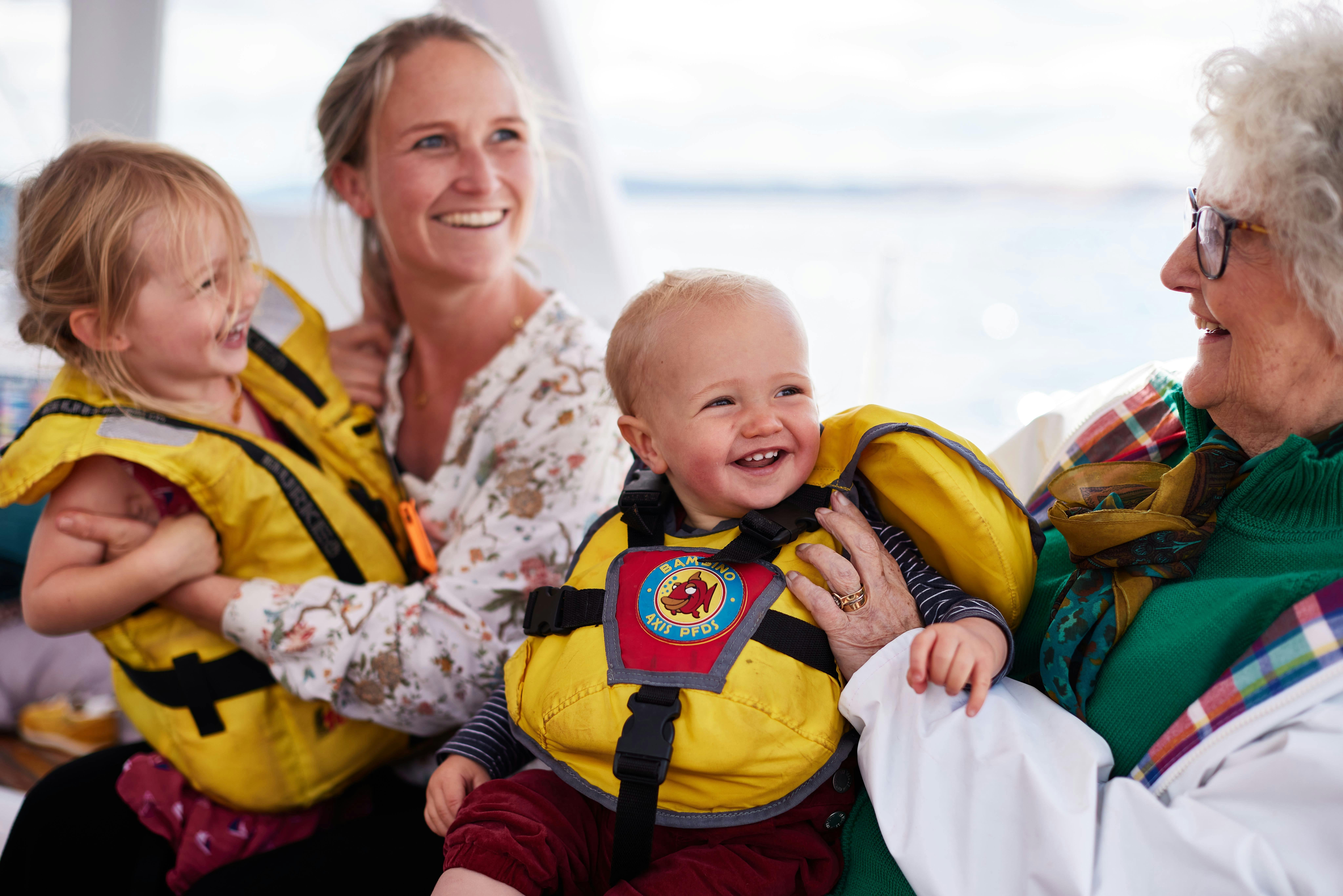 3 generations on Helsal IV