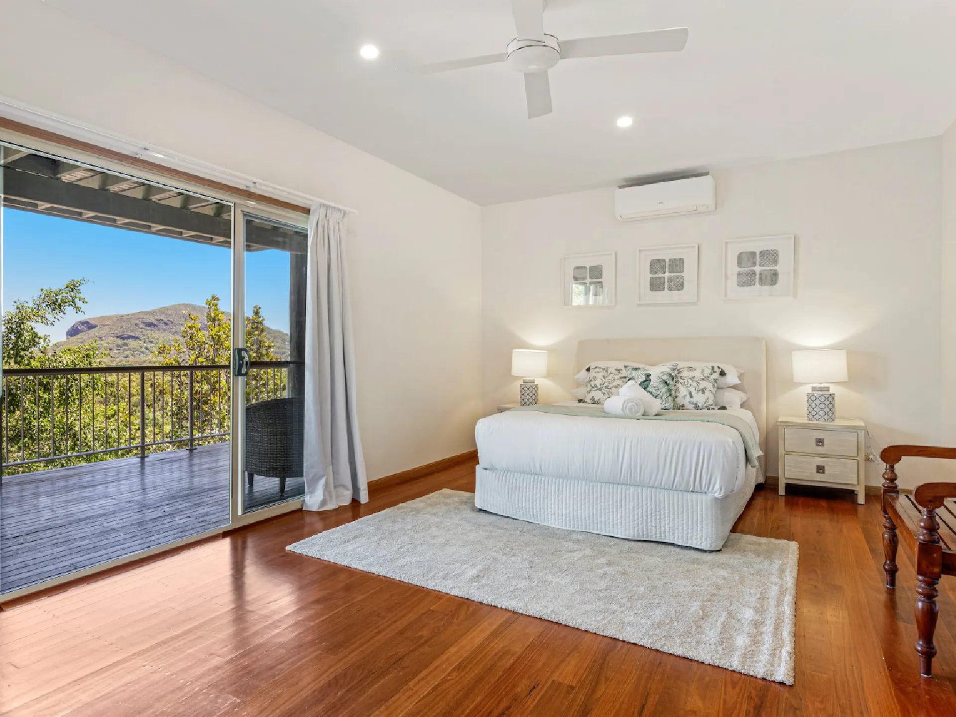 Master queen bedroom with ensuite