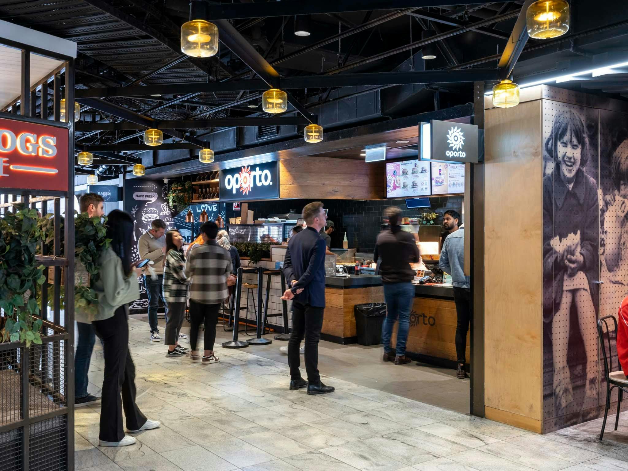 Gateway Sydney Food Court Oporto