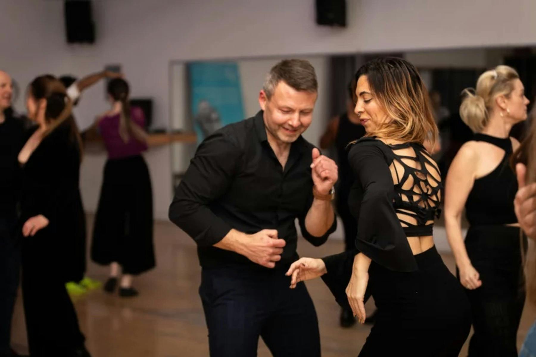 Bailamos