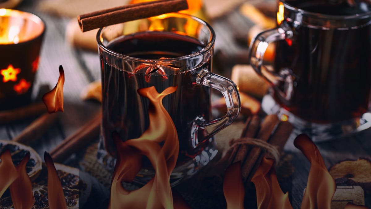 Mulled wine cooking this winter at Den Devine