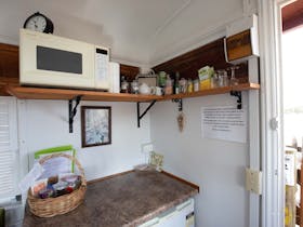 kettle, toaster, tea and coffee supplied