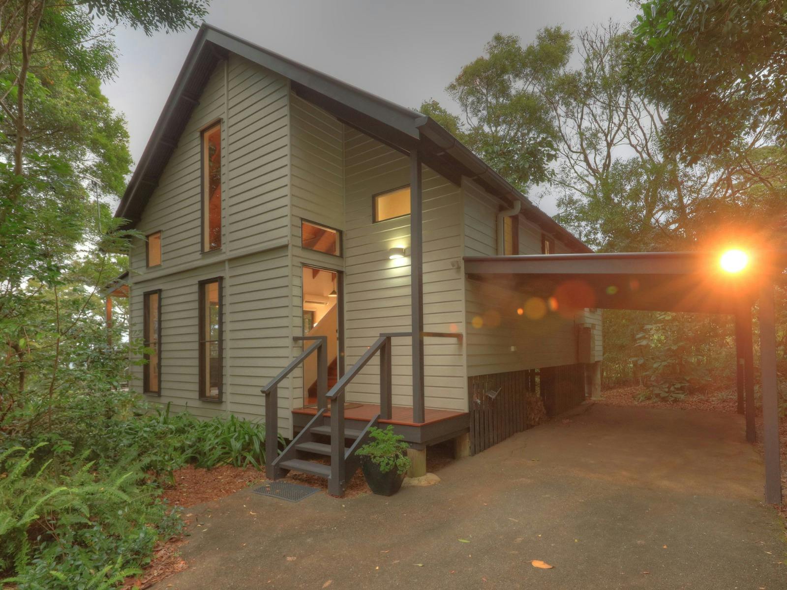 Savoy, Charleston and Gatsby Cottages