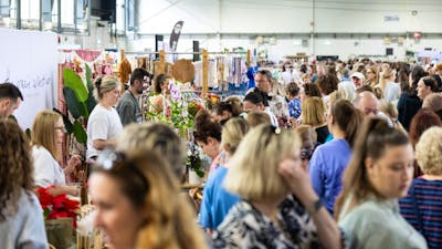 Handmade Market Canberra crowd