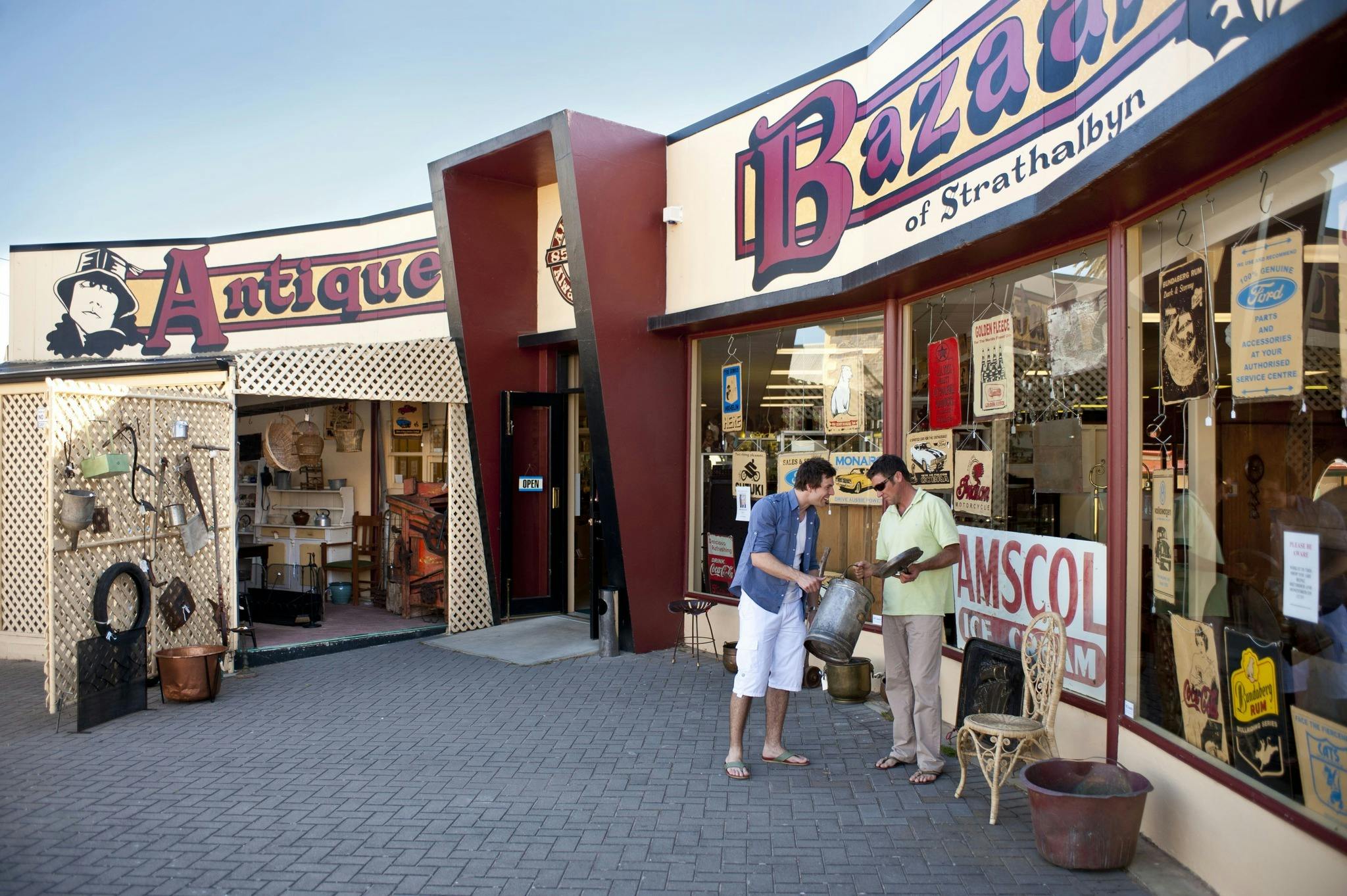 Antiques & Collectables