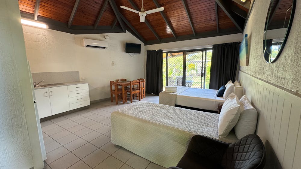 Island Leisure Resort