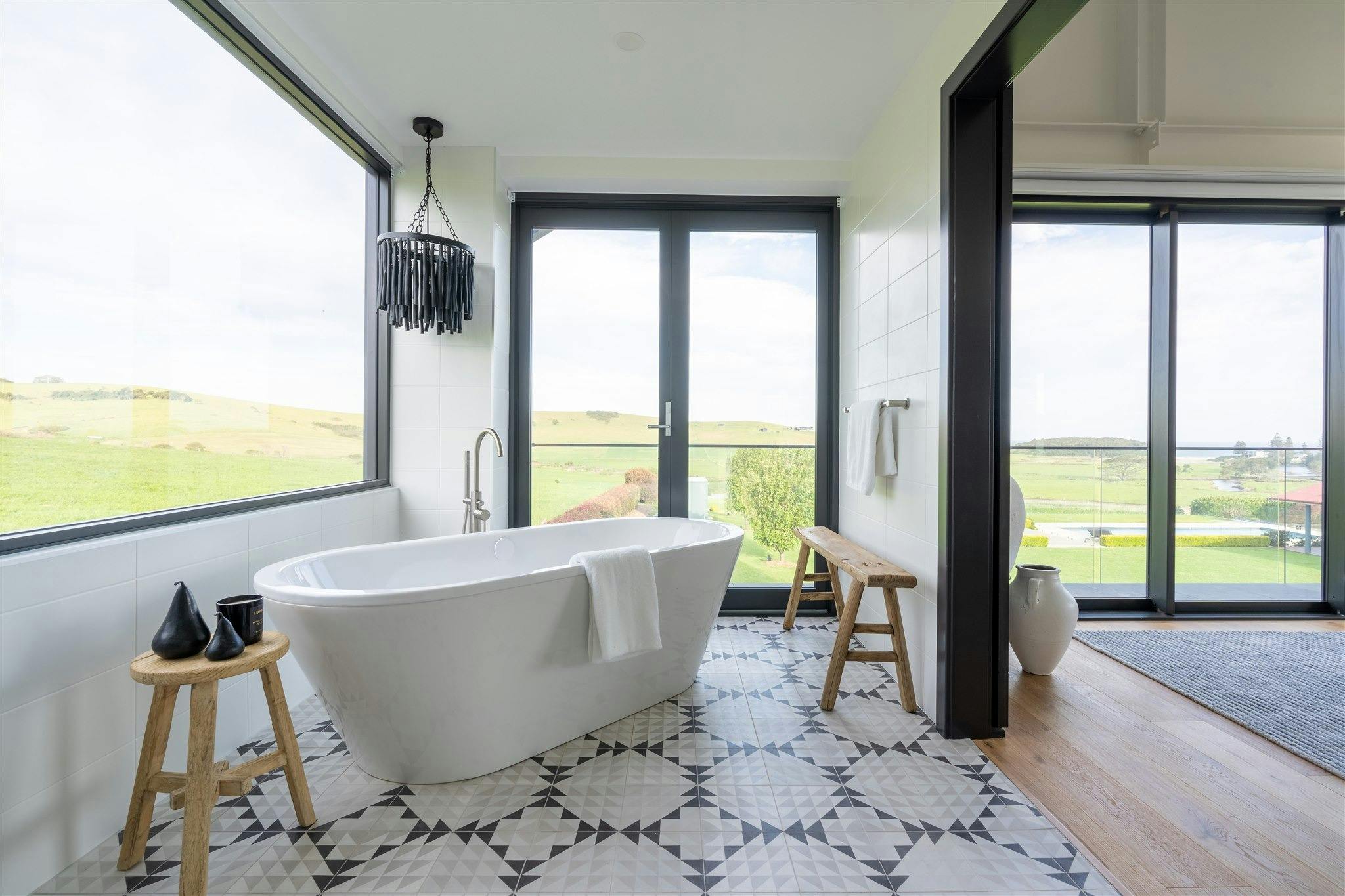 욕실은 이보다 더 좋을 수 없습니다