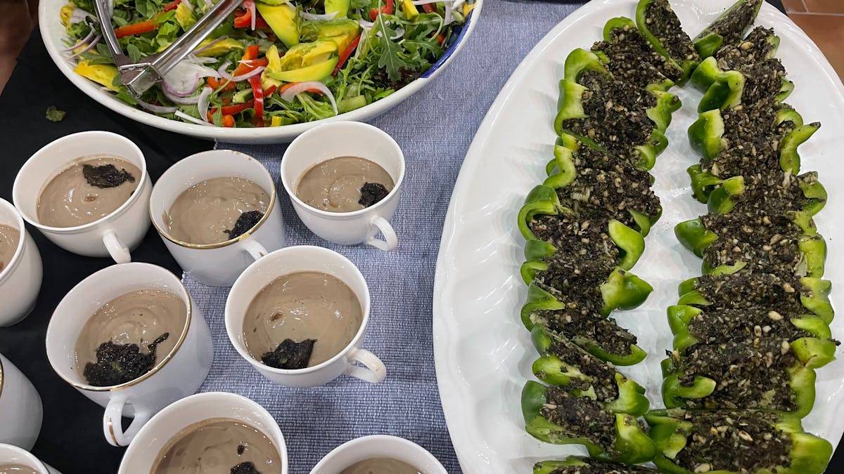 Raw, organic, vegan meals.