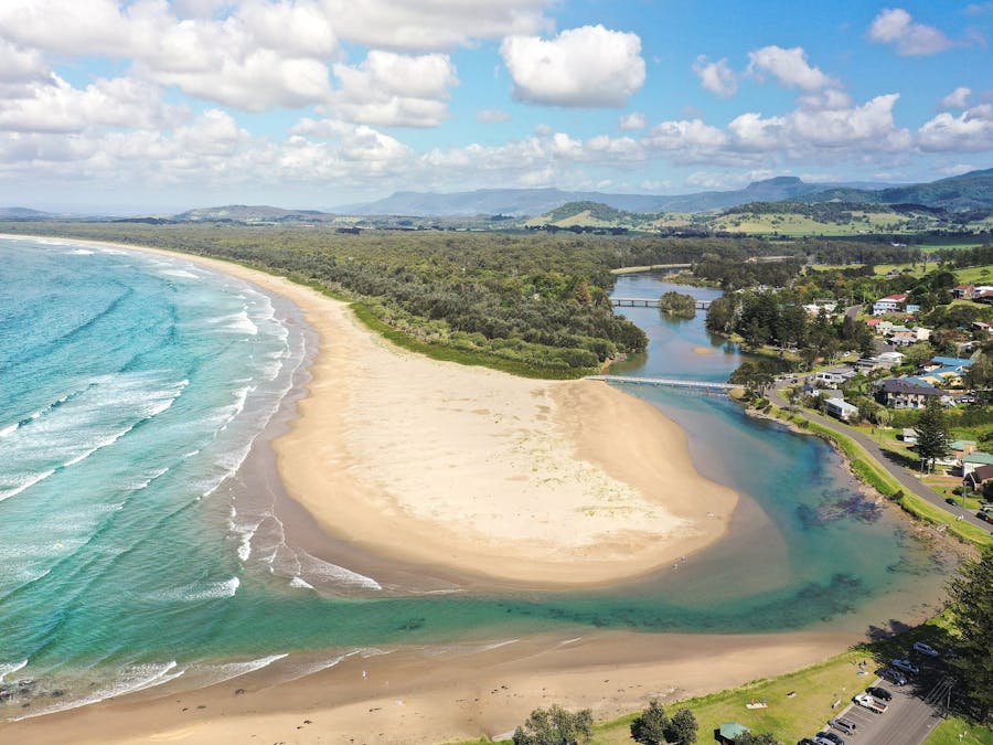 Seven Mile Beach, Crooked River, Gerroa