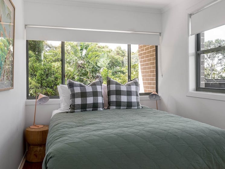 1 James Cook Apartments - Byron Bay - Bedroom 2