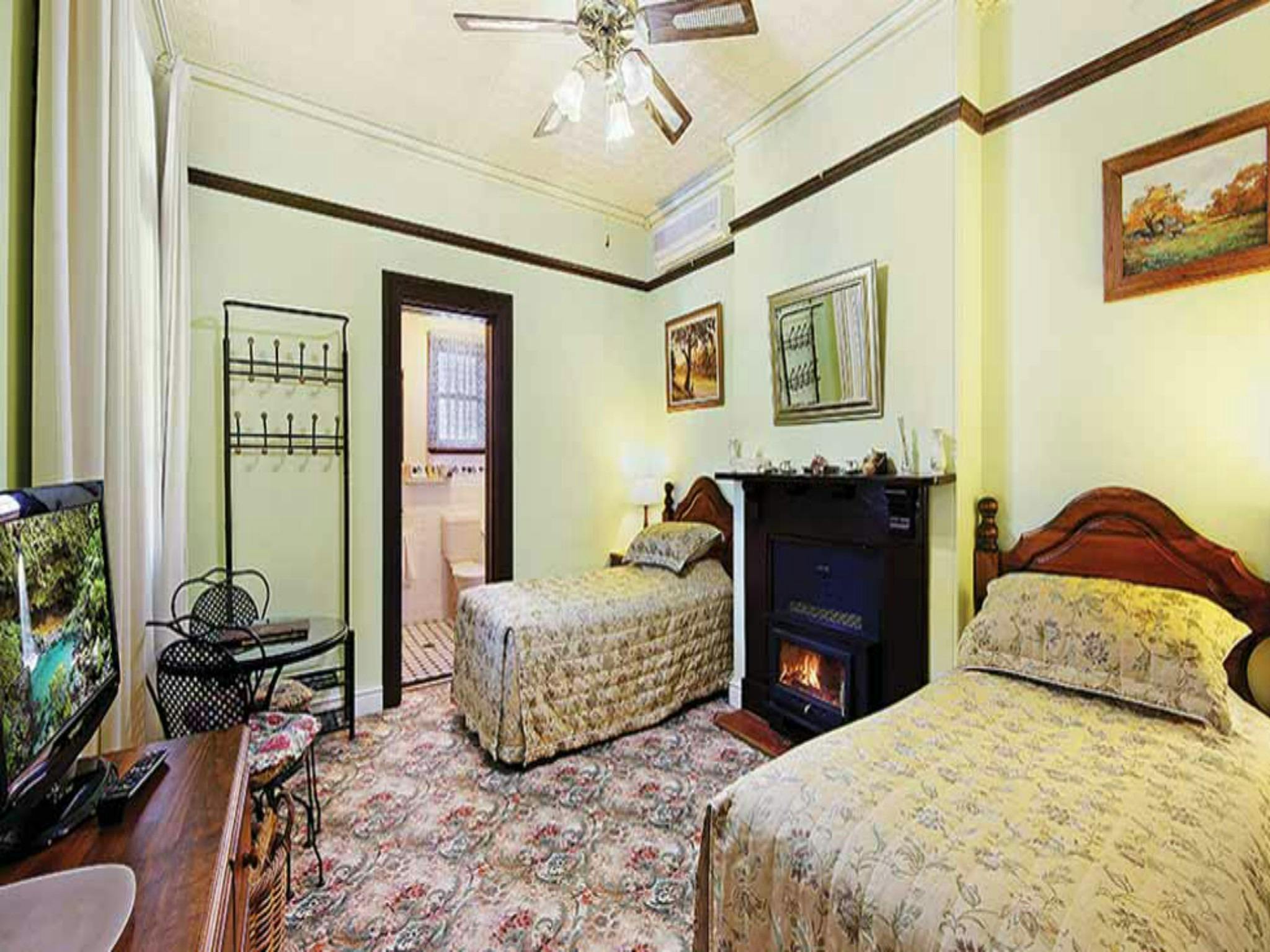 Mansfield Room